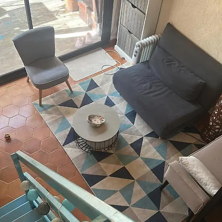 Duplex Apartment *